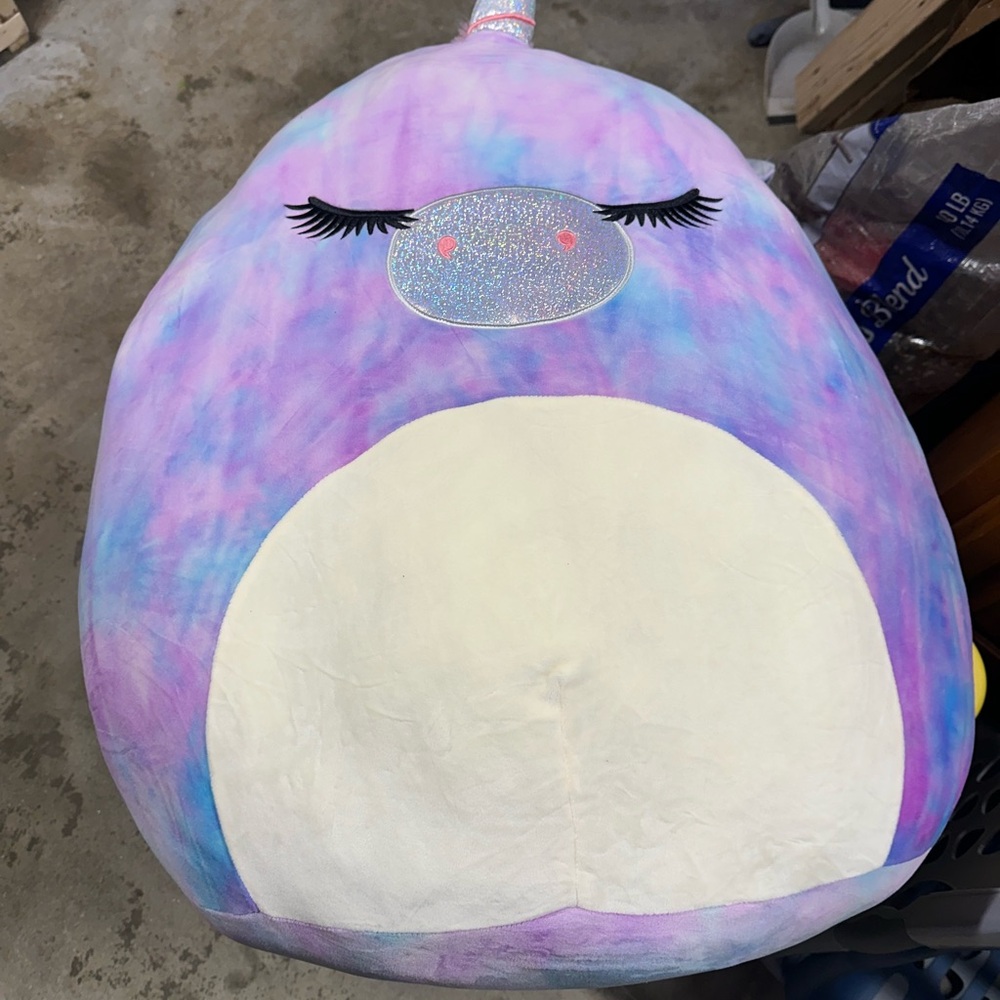 Large squishmellow - Picture 3 of 3